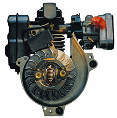 <strong class="attributes-item-title">Motor 4-MIX®</strong>
Com tecnologia de baixo nível de emissão de gases poluentes e menor nível de ruído. Excelente torque, o sistema de lubrificação permite  operar com a mistura de gasolina e óleo.