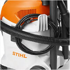 <strong class="attributes-item-title">Reservatório de 12 litros</strong>
Permite limpar grandes espaços sem necessidade de paradas para esvaziar o reservatório. Reservatório de 9 litros para líquidos.