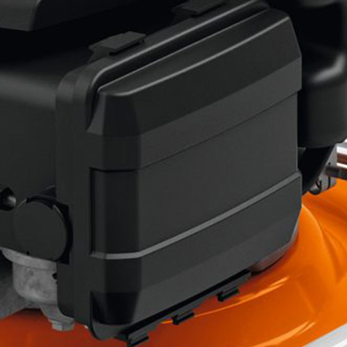 <b>FILTRO DE AR</b>
Filtrar o ar. A ampla área de filtragem do RM 2 R permite trabalhar por longos períodos garantindo uma excelente produtividade.