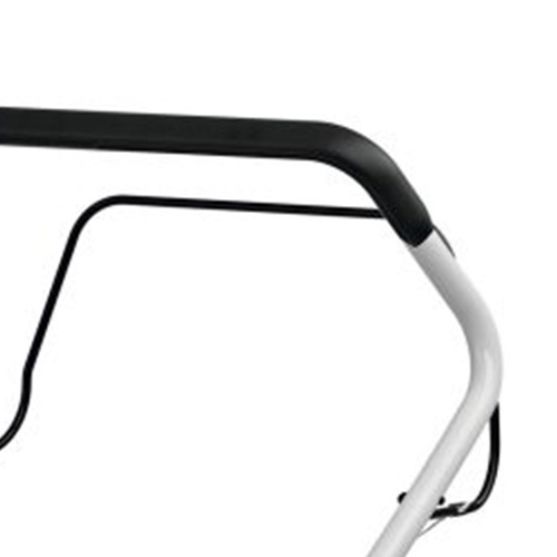 <b>ALAVANCA DE ACIONAMENTO</b>
Parte do sistema de segurança, pressione a alavanca do RM 2 R antes de puxar o cordão para acionar a ferramenta de corte.