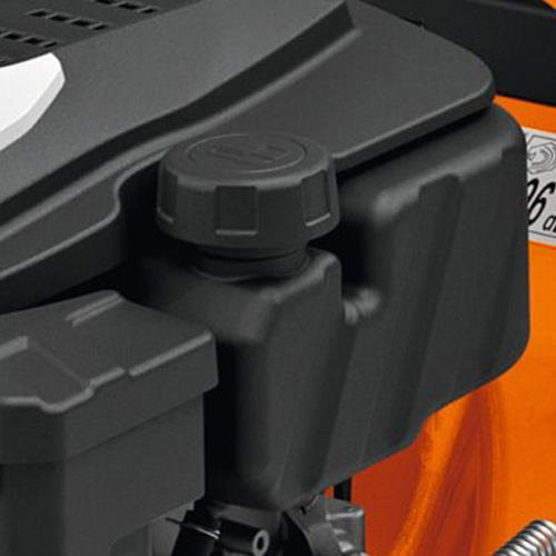 <b>TANQUE DE COMBUSTÍVEL</b>
O resistente tanque de combustível e sua excelente vedação evitam a contaminação da gasolina e eventuais desperdícios por vazamentos.